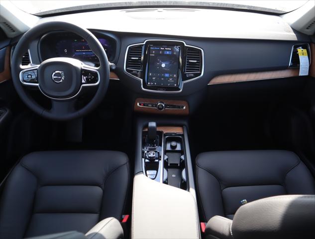 2025 Volvo XC90 Plus