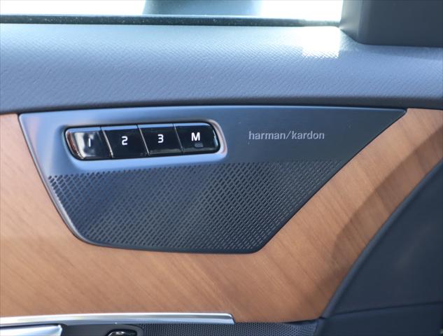 2025 Volvo XC90 Plus
