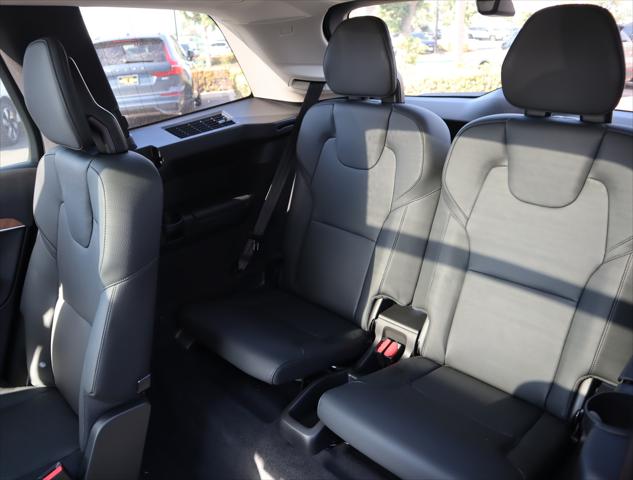 2025 Volvo XC90 Plus