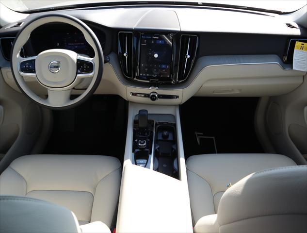 2025 Volvo XC60 Plug-In Hybrid Plus