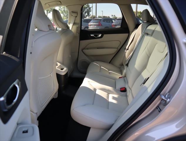 2025 Volvo XC60 Plug-In Hybrid Plus