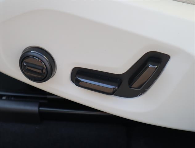 2025 Volvo XC60 Plug-In Hybrid Plus