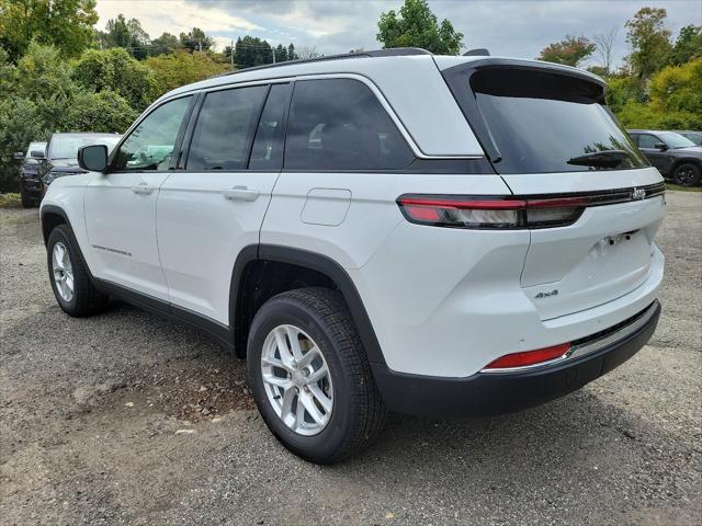 2025 Jeep Grand Cherokee GRAND CHEROKEE LAREDO X 4X4