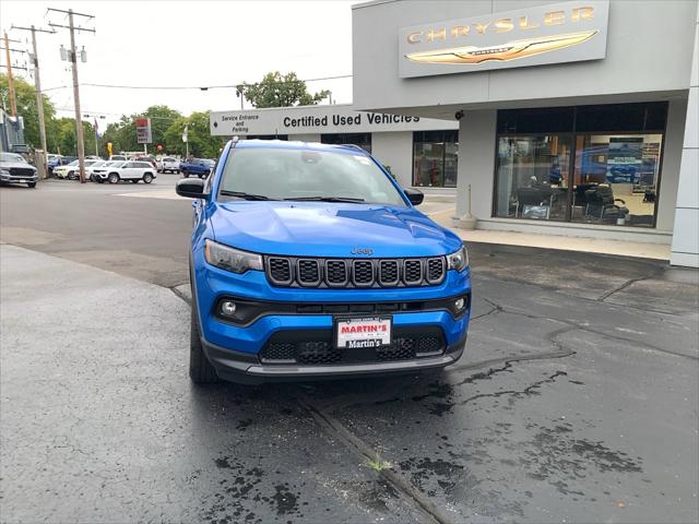 2025 Jeep Compass COMPASS LATITUDE 4X4