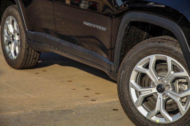 2025 Jeep Compass COMPASS SPORT 4X4