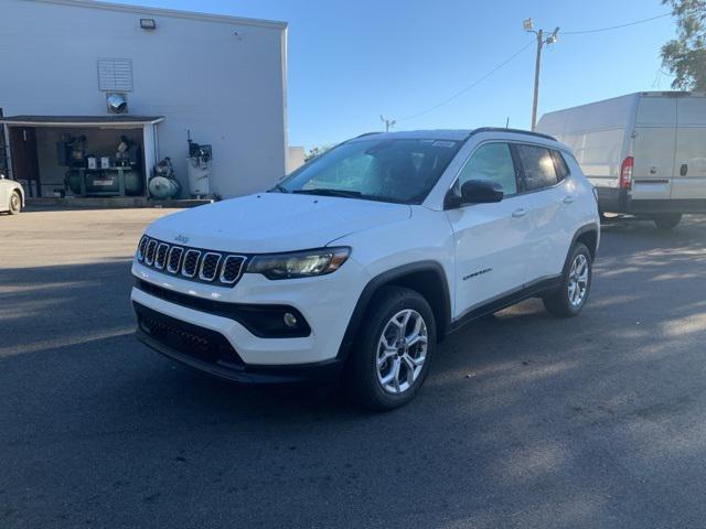 2025 Jeep Compass COMPASS LATITUDE 4X4