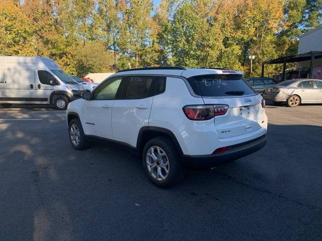 2025 Jeep Compass COMPASS LATITUDE 4X4