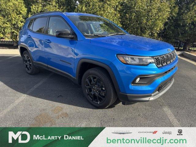 2025 Jeep Compass COMPASS LATITUDE 4X4