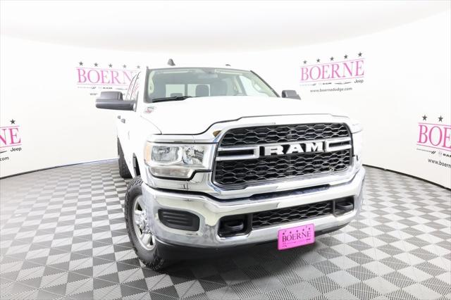 2020 RAM 3500 Tradesman Crew Cab 4x4 64 Box