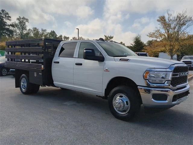 2024 RAM Ram 3500 Chassis Cab RAM 3500 TRADESMAN CREW CAB CHASSIS 4X4 60 CA