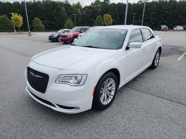 2020 Chrysler 300 Touring L