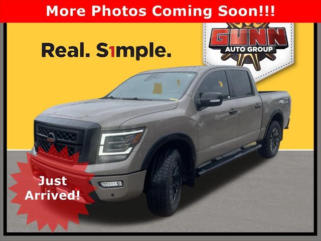 2022 Nissan TITAN Crew Cab PRO-4X 4x4