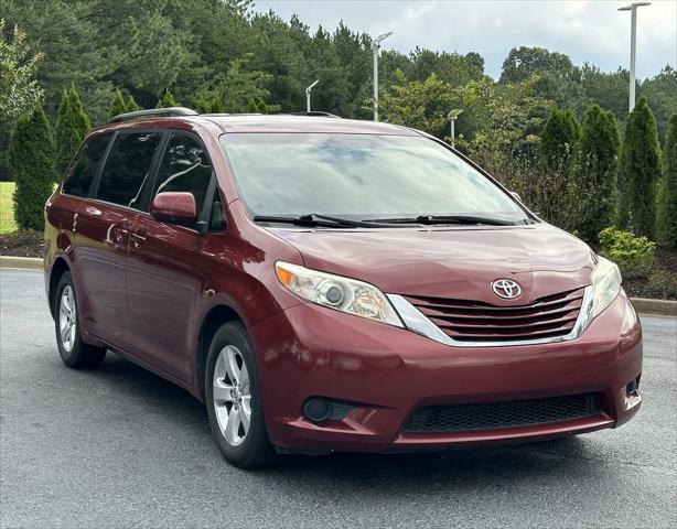 2016 Toyota Sienna LE 7 Passenger