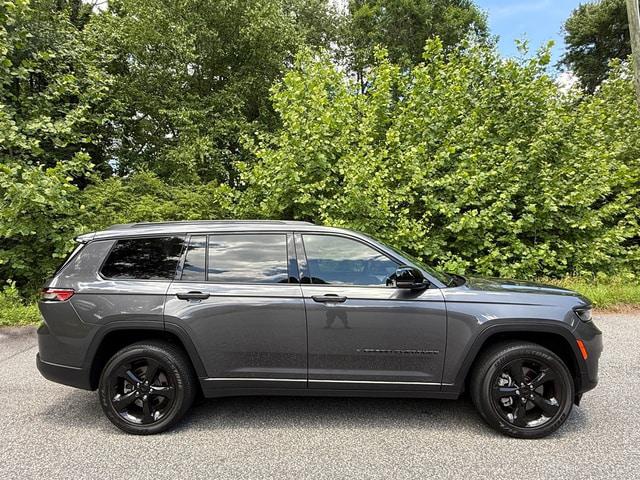 2023 Jeep Grand Cherokee L Altitude 4x4