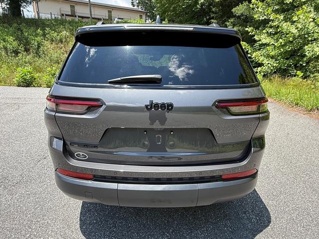 2023 Jeep Grand Cherokee L Altitude 4x4