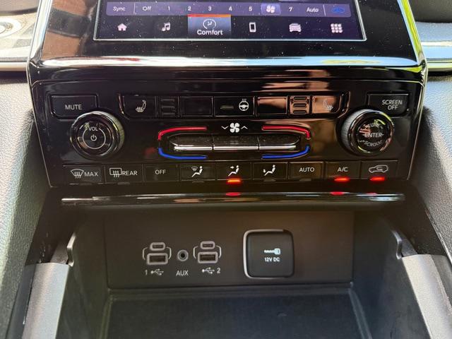 2023 Jeep Grand Cherokee L Altitude 4x4