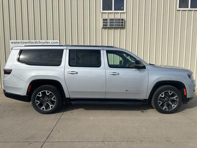 2024 Wagoneer Wagoneer L Series III 4x4 2024 Wagoneer Wagoneer L Series III 4x4