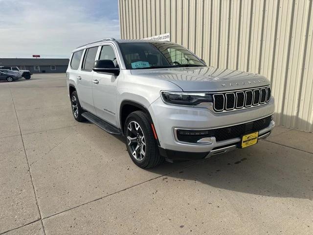 2024 Wagoneer Wagoneer L Series III 4x4 2024 Wagoneer Wagoneer L Series III 4x4