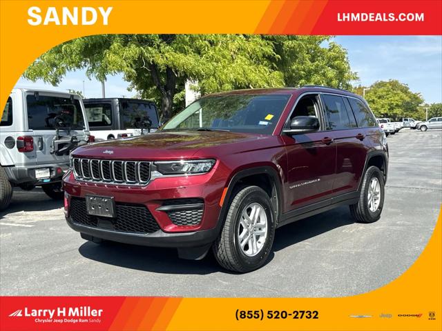 2023 Jeep Grand Cherokee Laredo 4x4