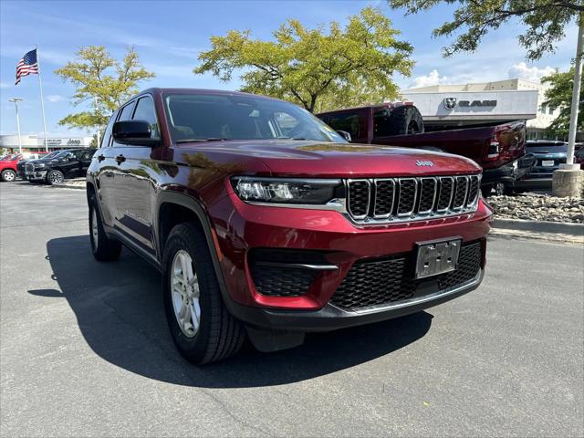 2023 Jeep Grand Cherokee Laredo 4x4