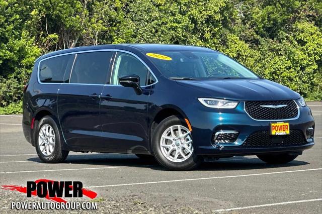 2024 Chrysler Pacifica PACIFICA TOURING L