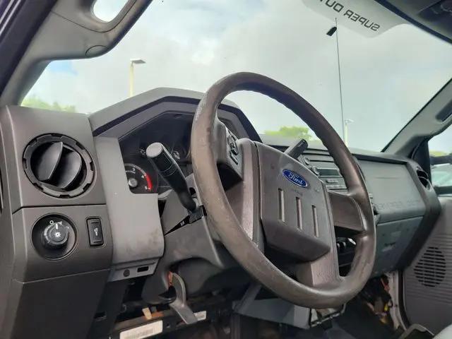2015 Ford F-550 XL