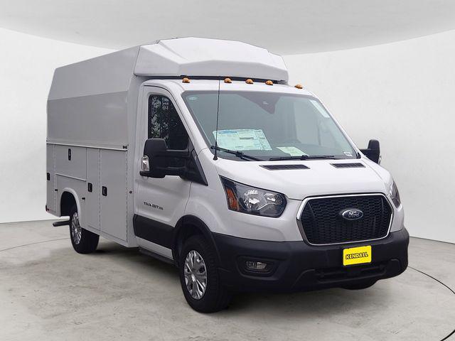 2024 Ford Transit Cutaway Base