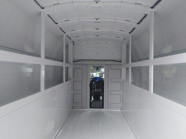 2024 Ford Transit Cutaway Base