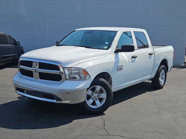 2022 RAM 1500 Classic SLT Crew Cab 4x2 57 Box