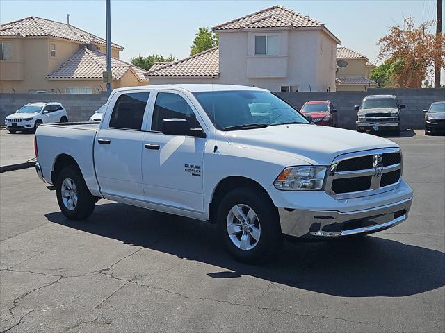 2022 RAM 1500 Classic SLT Crew Cab 4x2 57 Box