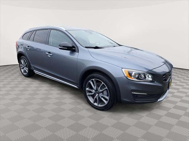 2018 Volvo V60 Cross Country T5