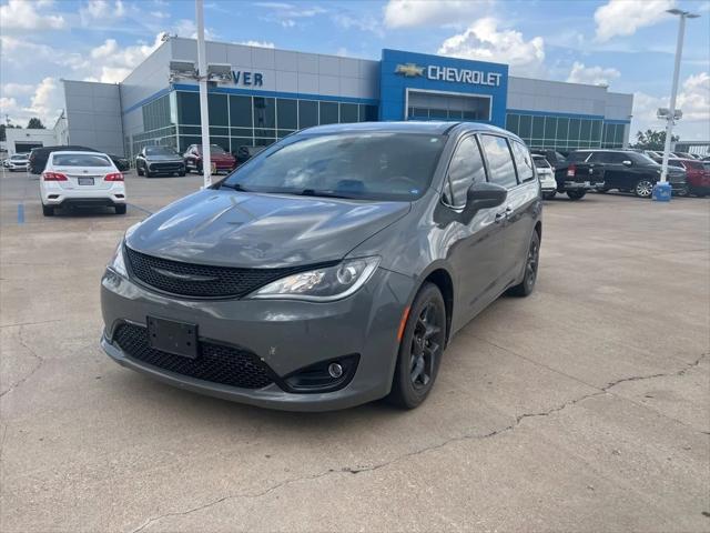 2020 Chrysler Pacifica Touring