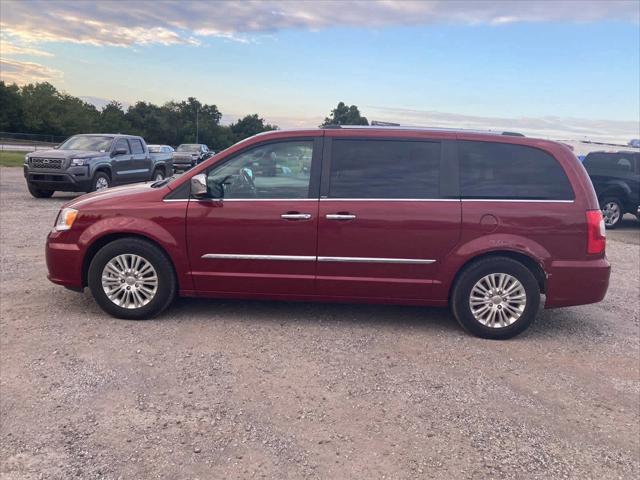 2012 Chrysler Town and Country Limited