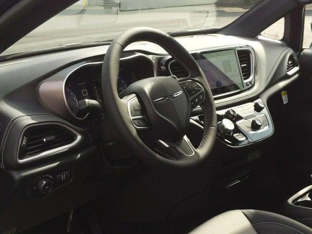 2025 Chrysler Pacifica PACIFICA SELECT AWD