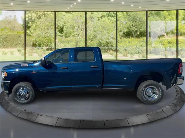 2024 RAM Ram 3500 RAM 3500 TRADESMAN CREW CAB 4X4 8 BOX