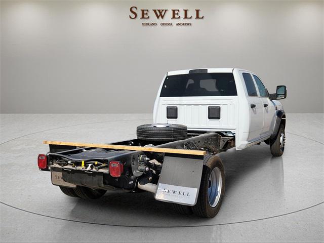 2024 RAM Ram 5500 Chassis Cab RAM 5500 TRADESMAN CHASSIS CREW CAB 4X4 84 CA