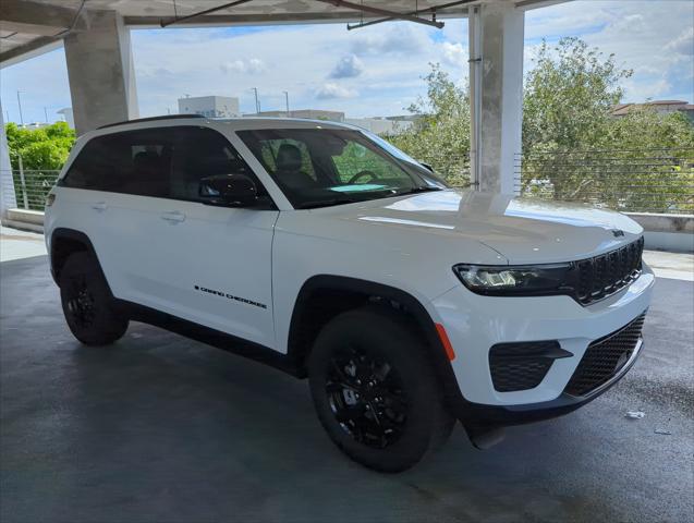 2025 Jeep Grand Cherokee GRAND CHEROKEE ALTITUDE 4X4