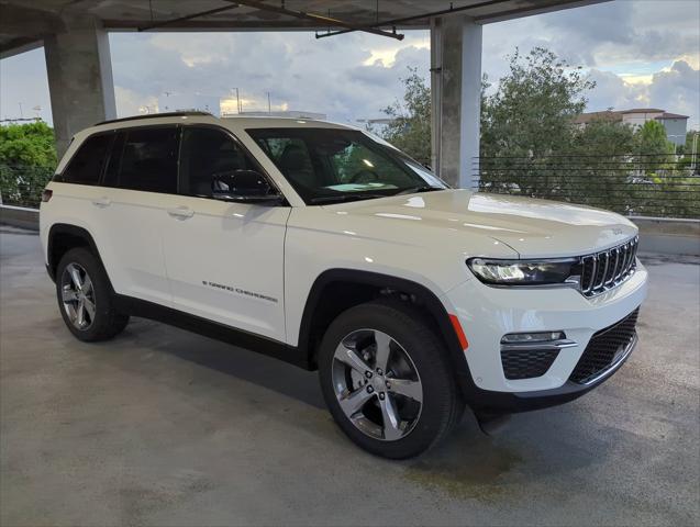 2025 Jeep Grand Cherokee GRAND CHEROKEE LIMITED 4X4