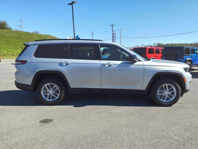 2025 Jeep Grand Cherokee GRAND CHEROKEE L LAREDO X 4X4