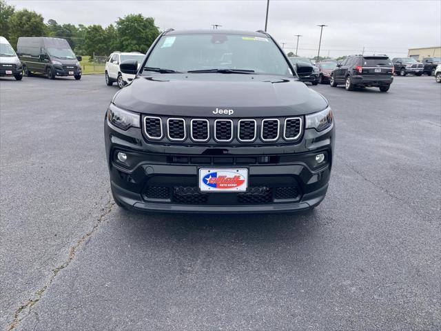 2024 Jeep Compass COMPASS LATITUDE 4X4