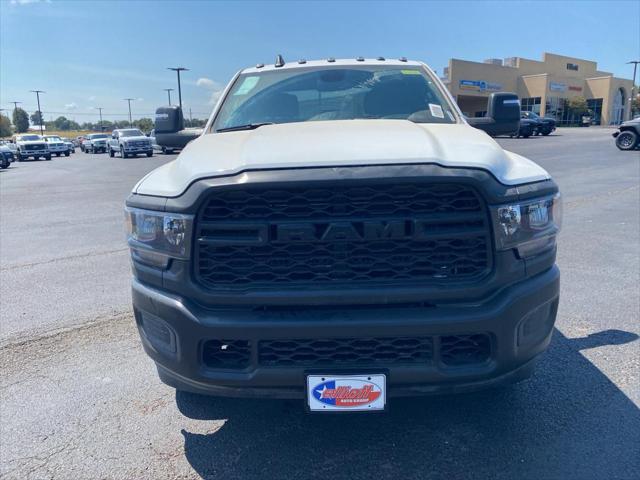 2024 RAM Ram 3500 Chassis Cab RAM 3500 TRADESMAN CREW CAB CHASSIS 4X4 60 CA