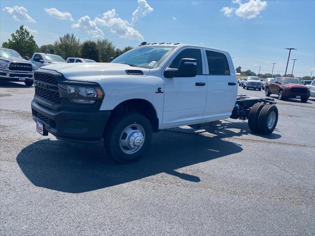 2024 RAM Ram 3500 Chassis Cab RAM 3500 TRADESMAN CREW CAB CHASSIS 4X4 60 CA