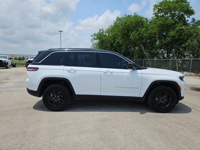 2024 Jeep Grand Cherokee GRAND CHEROKEE LAREDO A 4X2