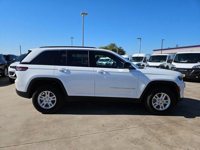 2024 Jeep Grand Cherokee GRAND CHEROKEE LAREDO A 4X2