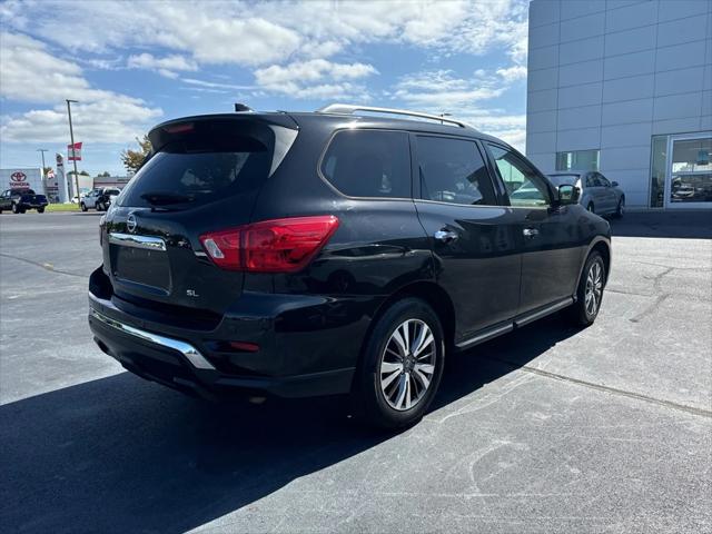 2019 Nissan Pathfinder SL