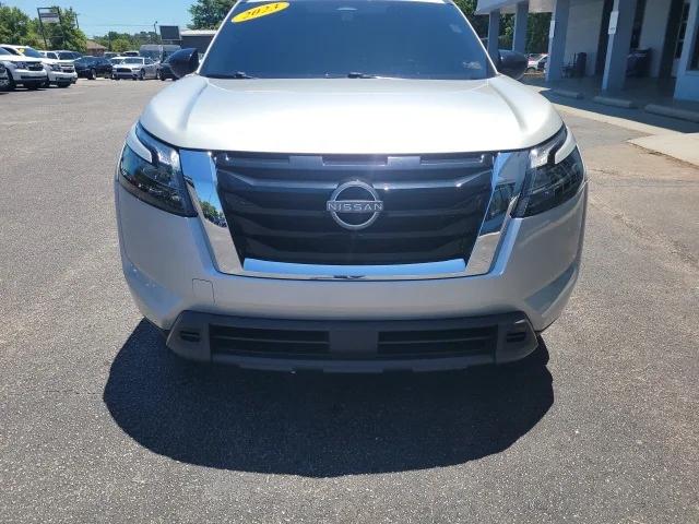2023 Nissan Pathfinder S FWD