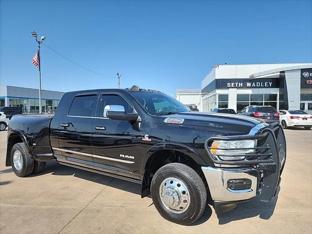 2019 RAM 3500 Limited Mega Cab 4x4 64 Box