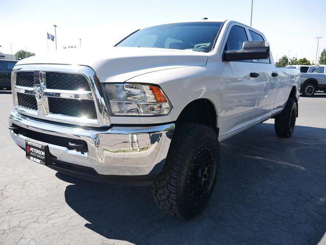 2018 RAM 3500 Tradesman Crew Cab 4x4 8 Box