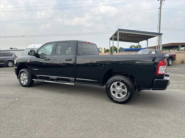 2022 RAM 3500 Big Horn Crew Cab 4x4 8 Box