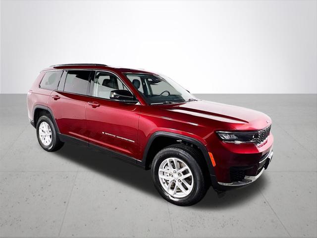 2022 Jeep Grand Cherokee L Laredo 4x4